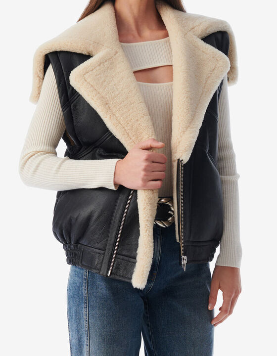 SLEEVELESS LEATHER JACKET