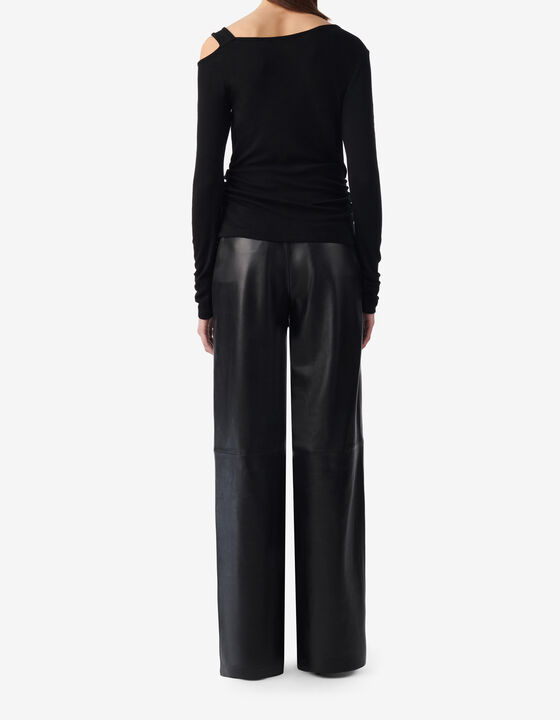 ASYMMETRICAL TOP