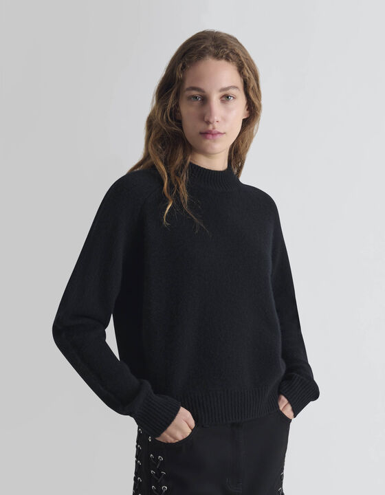 HIGH-NECK CASHMERE SWEATER