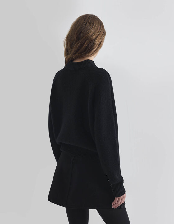 HIGH-NECK CASHMERE SWEATER