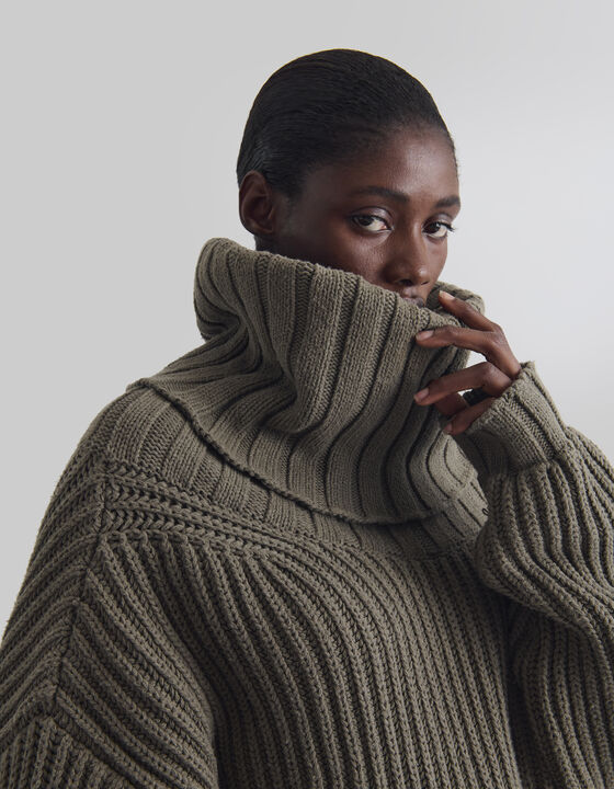 HIGH-NECK RIBBED SWEATER