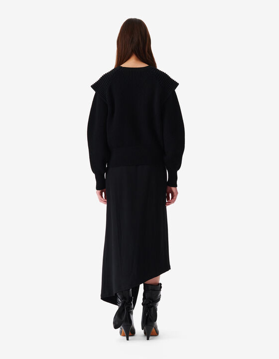 ROUND-NECK WOOL SWEATER