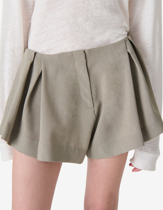 SHORT PLEATED SHORTS