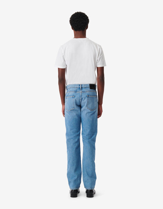 STRAIGHT-LEG JEANS