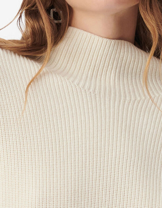 STAND-UP COLLAR SWEATER