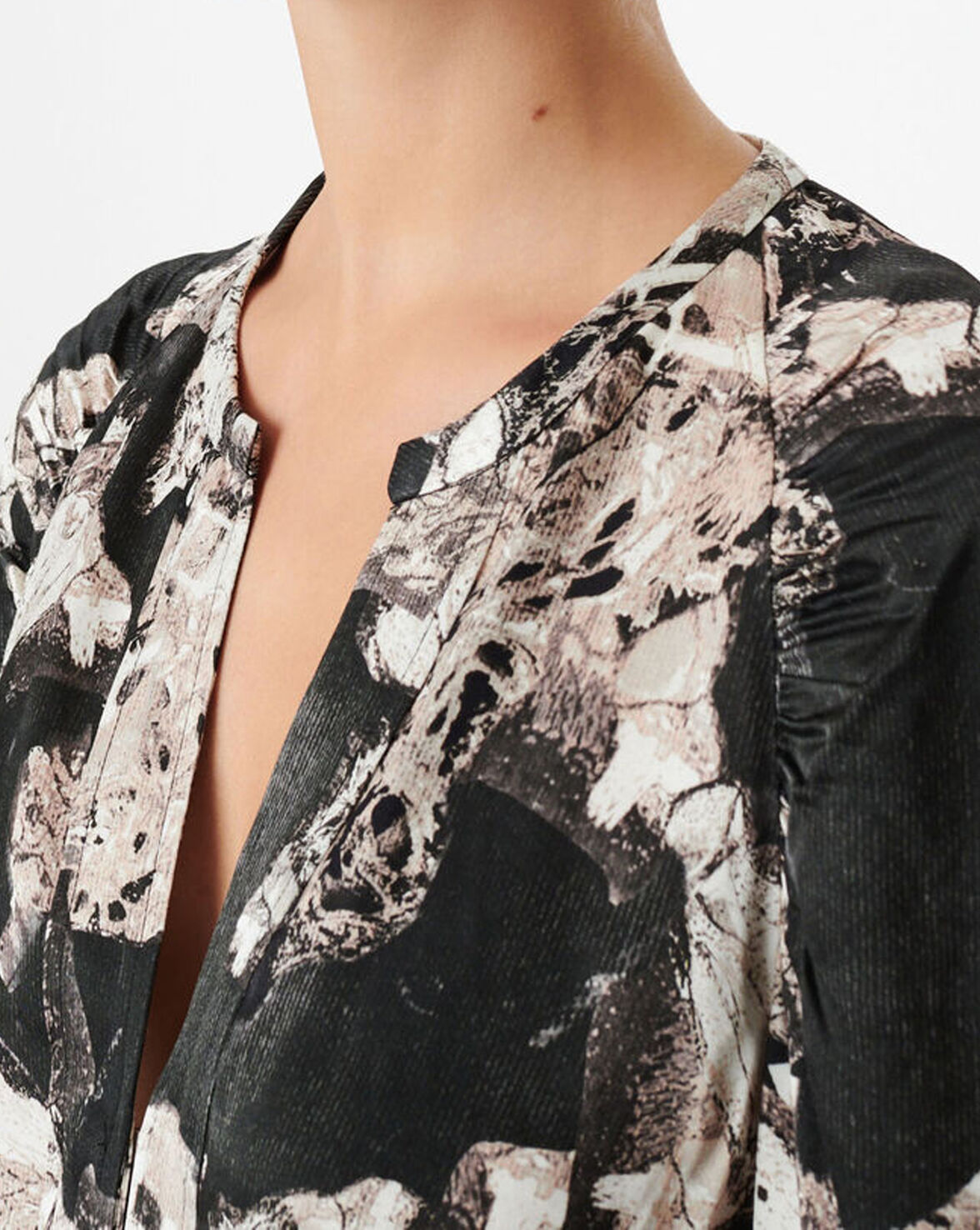 NAYAR image number null