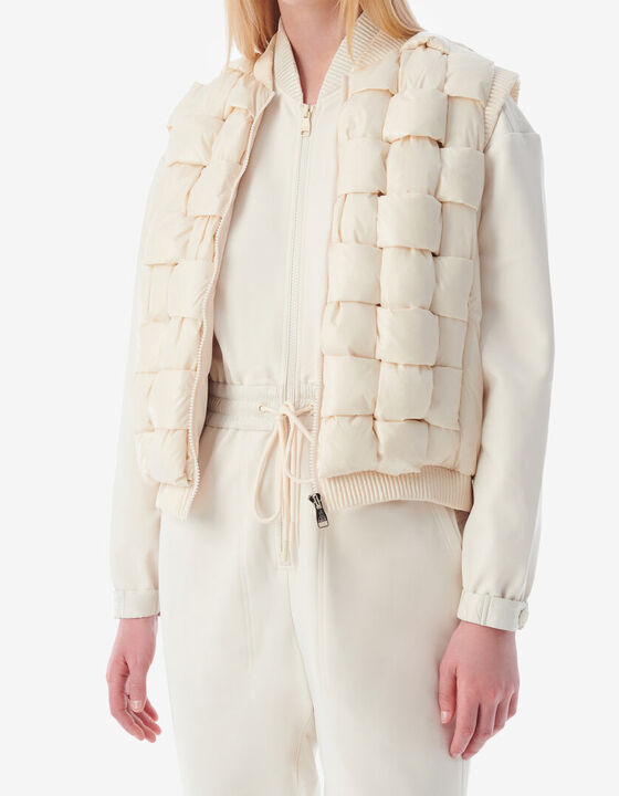 SHINY SLEEVELESS DOWN JACKET