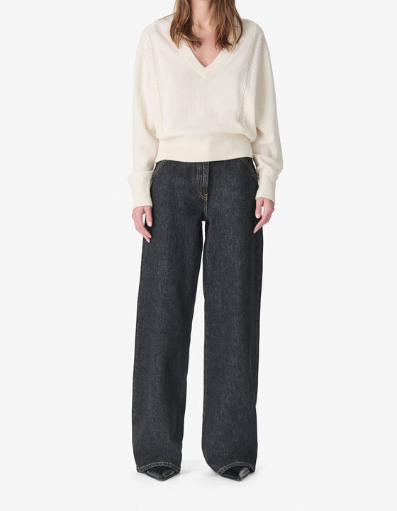 V-NECK CASHMERE SWEATER