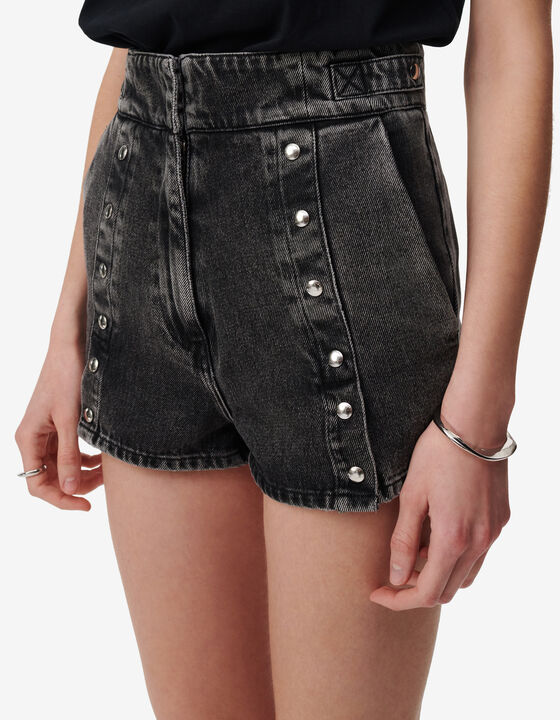 BUTTONED DENIM SHORTS