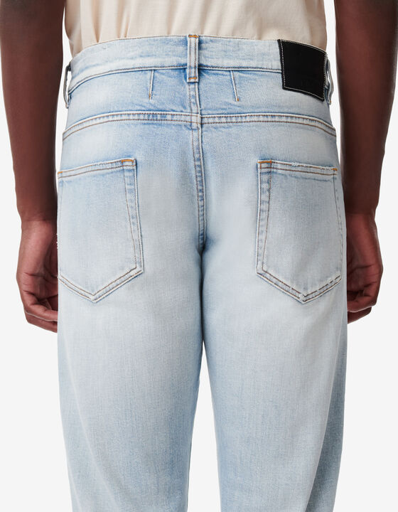 TAPERED JEANS