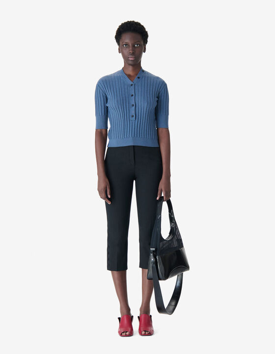 PULL C&Ocirc;TEL&Eacute; &Agrave; BOUTONS