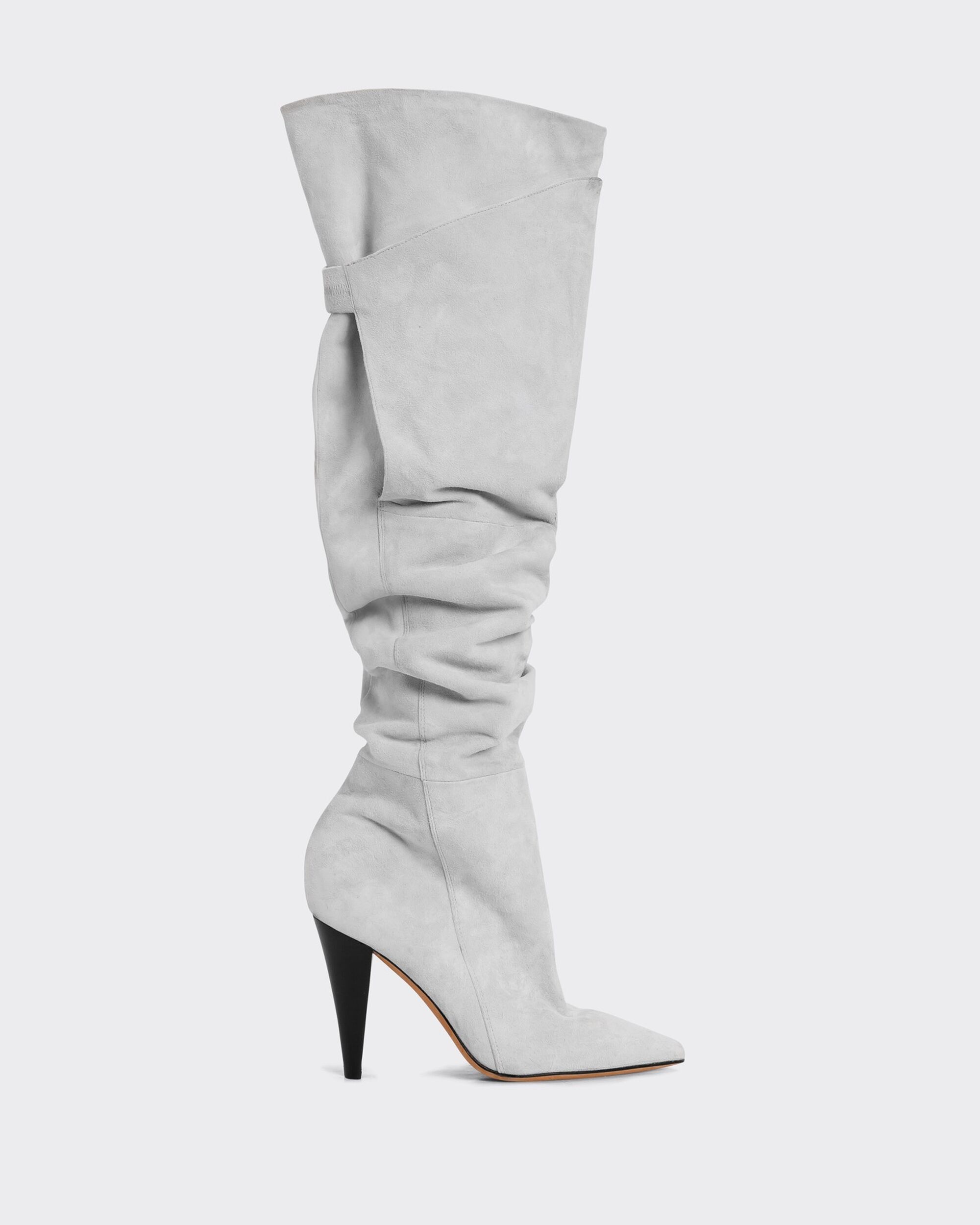iro white boots