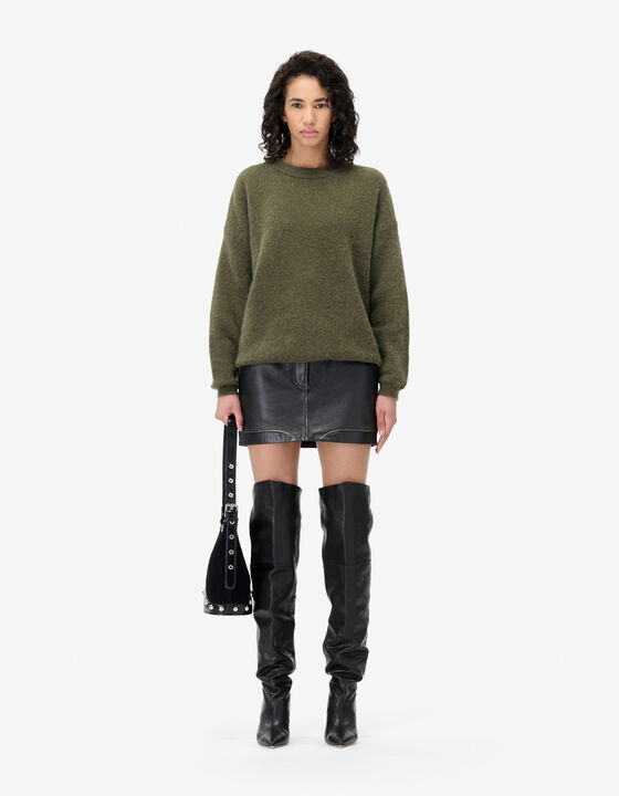 ROUND-NECK PULL