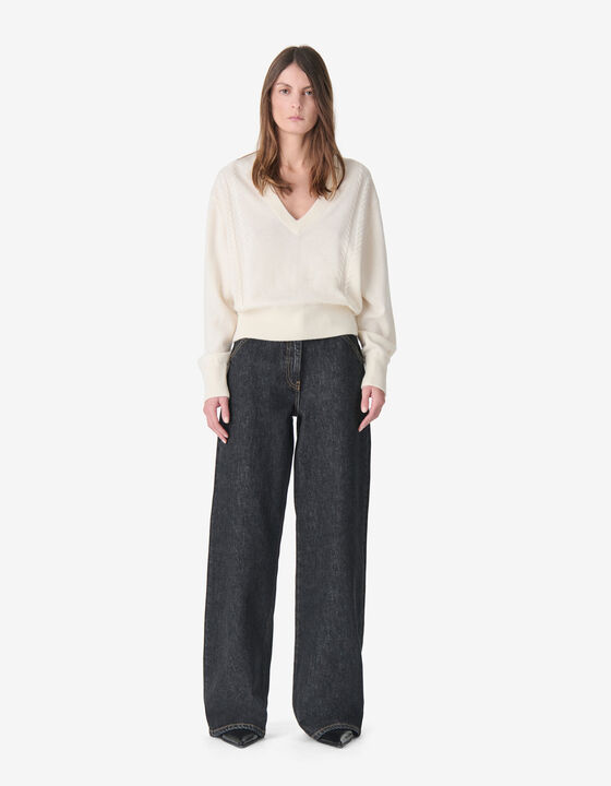 V-NECK CASHMERE SWEATER