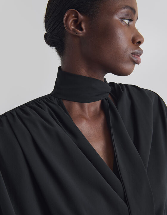 DRAPED BLOUSE WITH A TIED COLLAR
