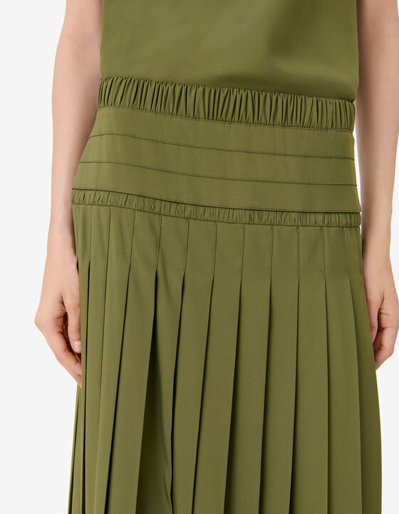 LONG PLEATED SKIRT