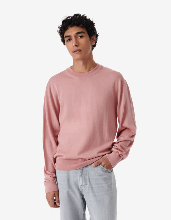 ROUND-NECK SWEATER