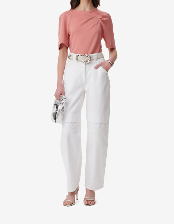 FITTED ROUND NECK TOP WITH PLEATS