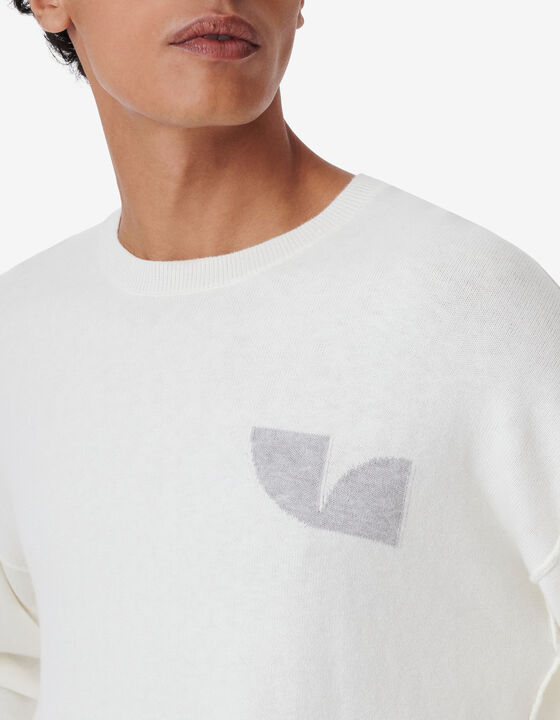 ROUND-NECK SWEATER
