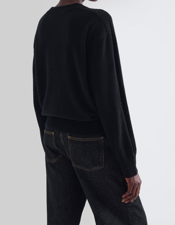 ROUND-NECK CASHMERE SWEATER