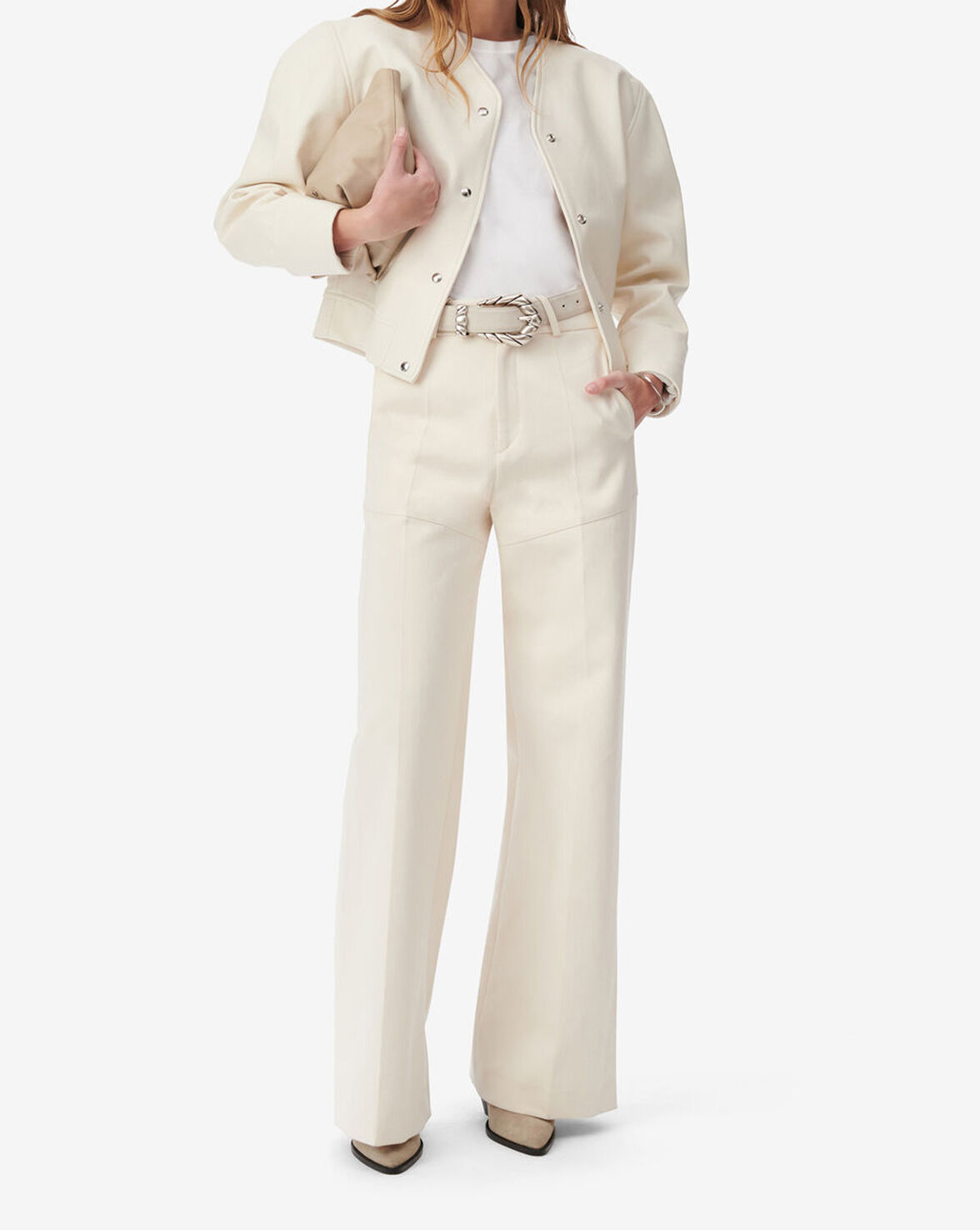 CHANYA image number null