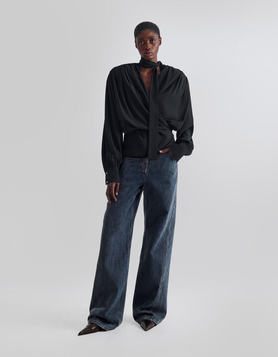 DRAPED BLOUSE WITH A TIED COLLAR