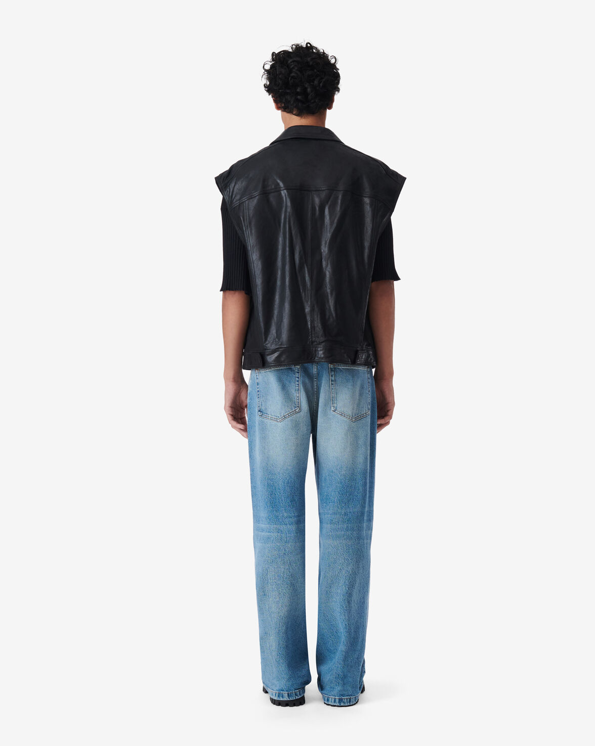 TILIANN image number null