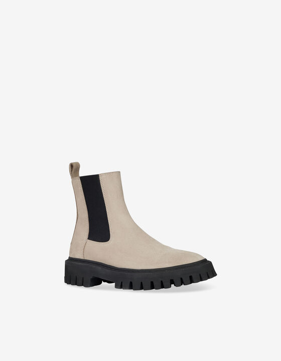 CHELSEA LEATHER BOOTS