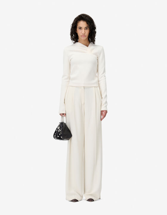 ASYMMETRICAL TOP