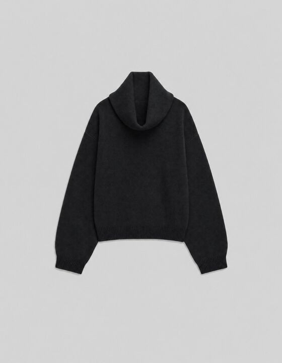 HIGH-NECK SWEATER