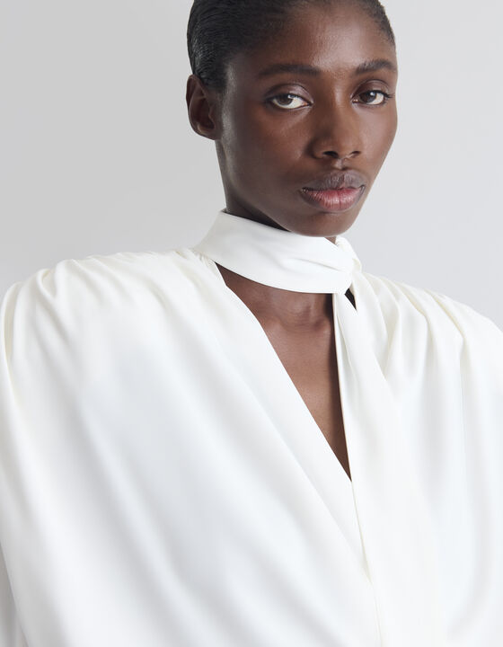 DRAPED BLOUSE WITH A TIED COLLAR