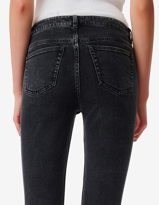 DISTRESSED SLIM-FIT JEANS