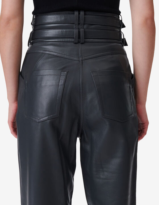 LEATHER CARROT PANTS