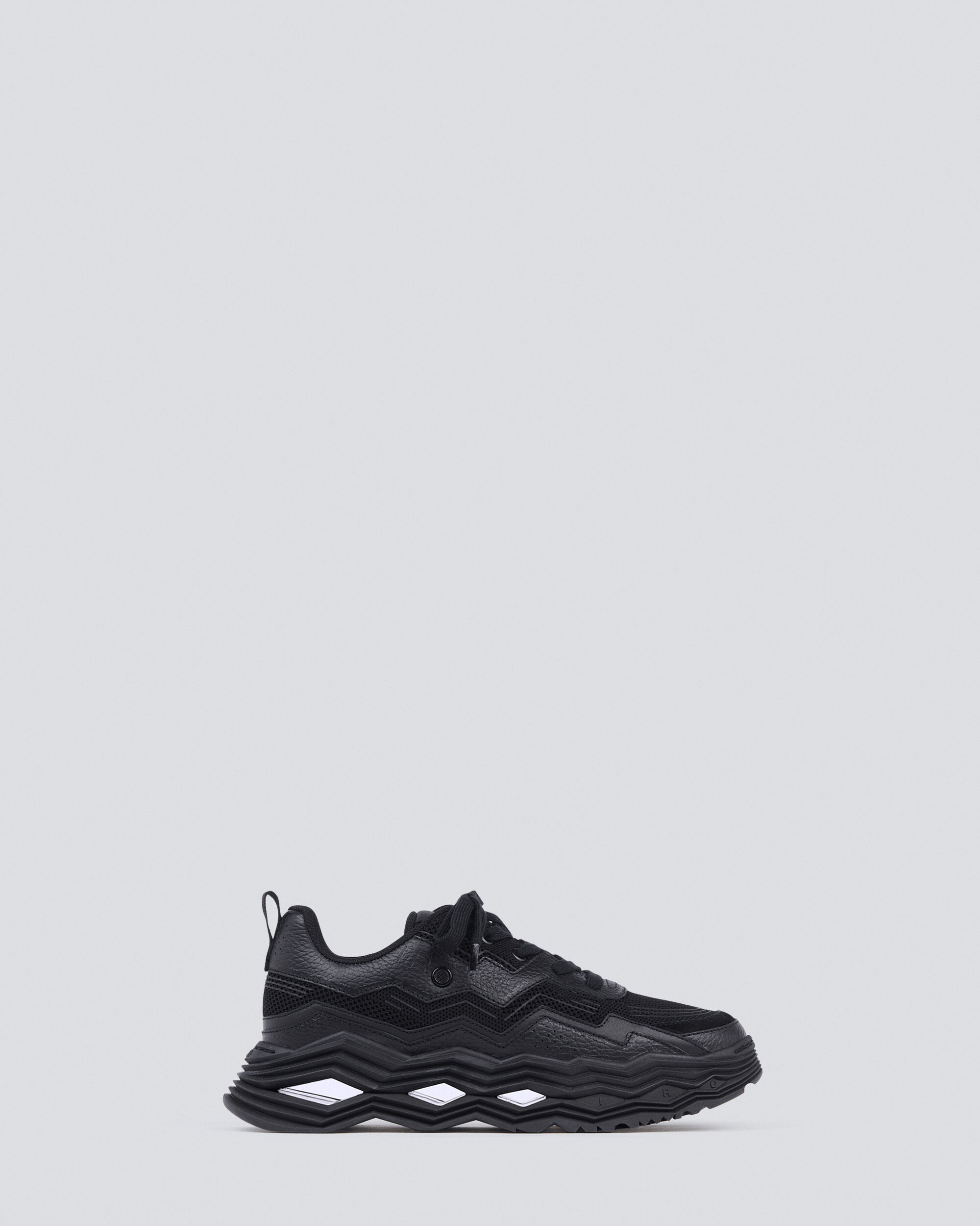 IRO SPRING SUMMER 22 COLLECTION | WAVE SNEAKERS