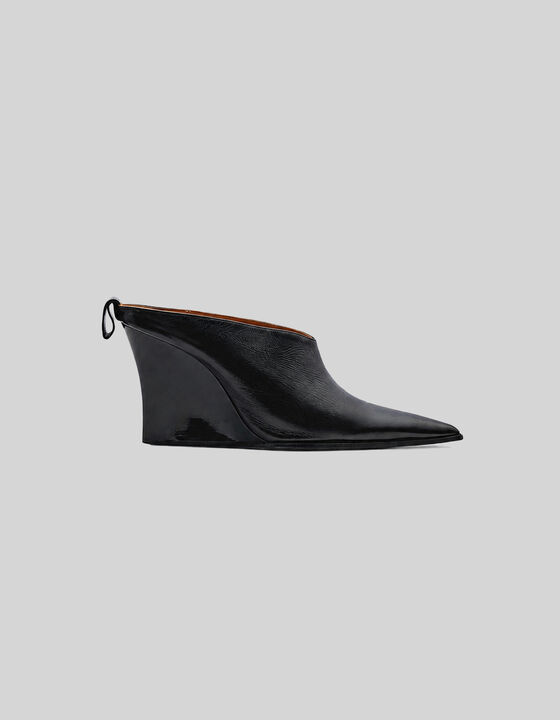 MULES &Agrave; TALONS