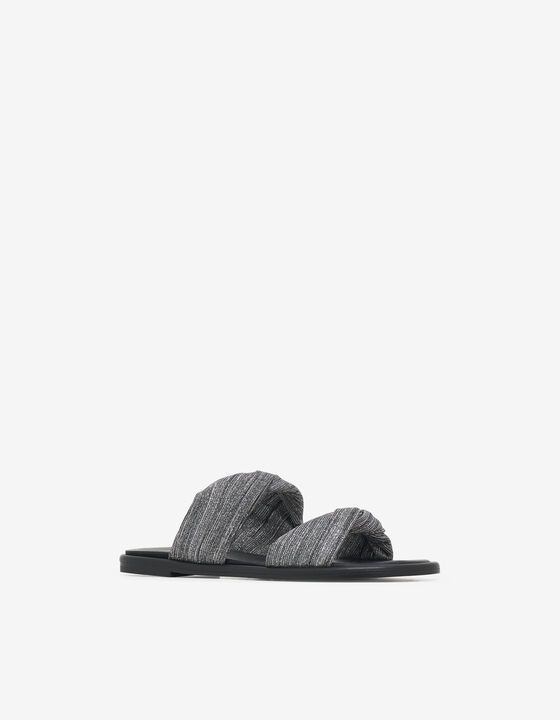 FLAT SANDALS