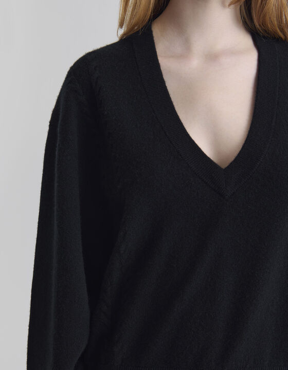 V-NECK CASHMERE SWEATER