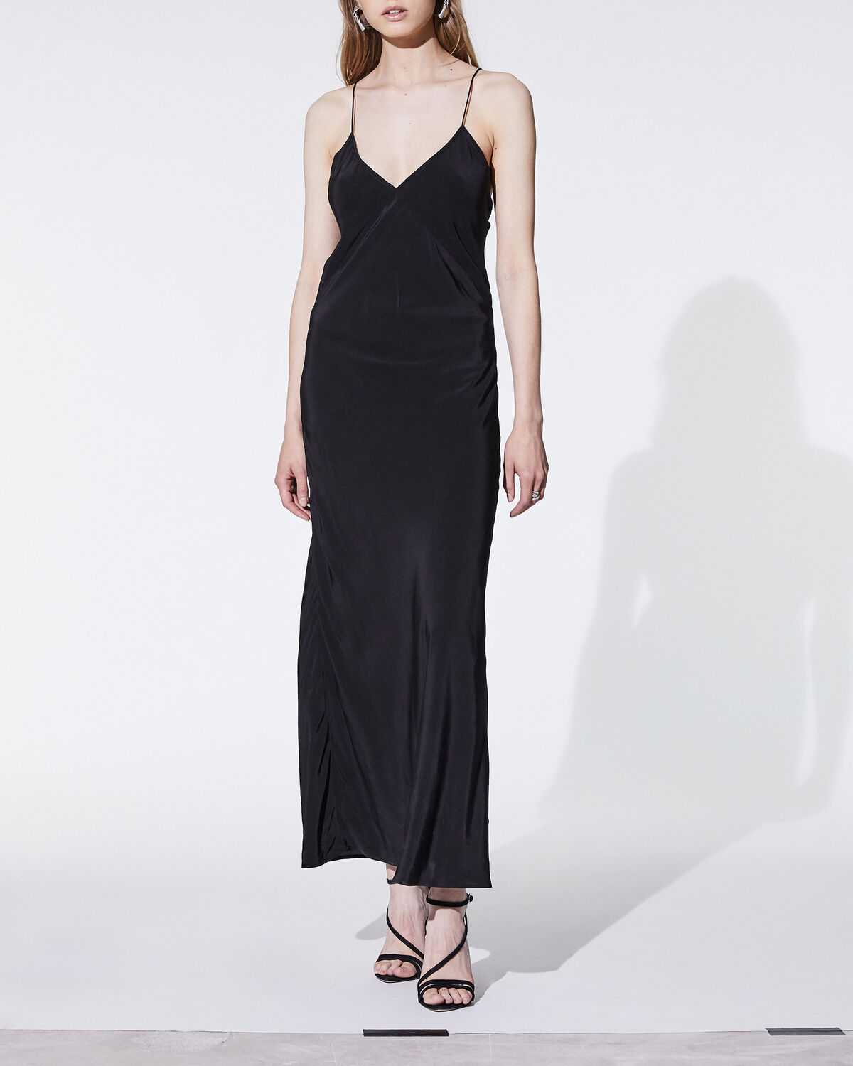 Photo of IRO Paris Phyn Dress Black - Definitely Feminine, This Long Dress Will Sublimate Your Silhouette. To Wear Close To The Body, It Is Distinguished By Its Thin Straps. Wear It With A Pair Of Pumps For A Glamorous Look. Dresses