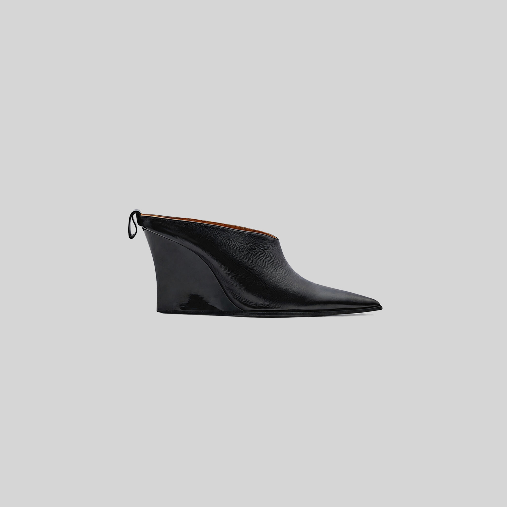 FAUVE women black leather pointed-toe mules | IRO
