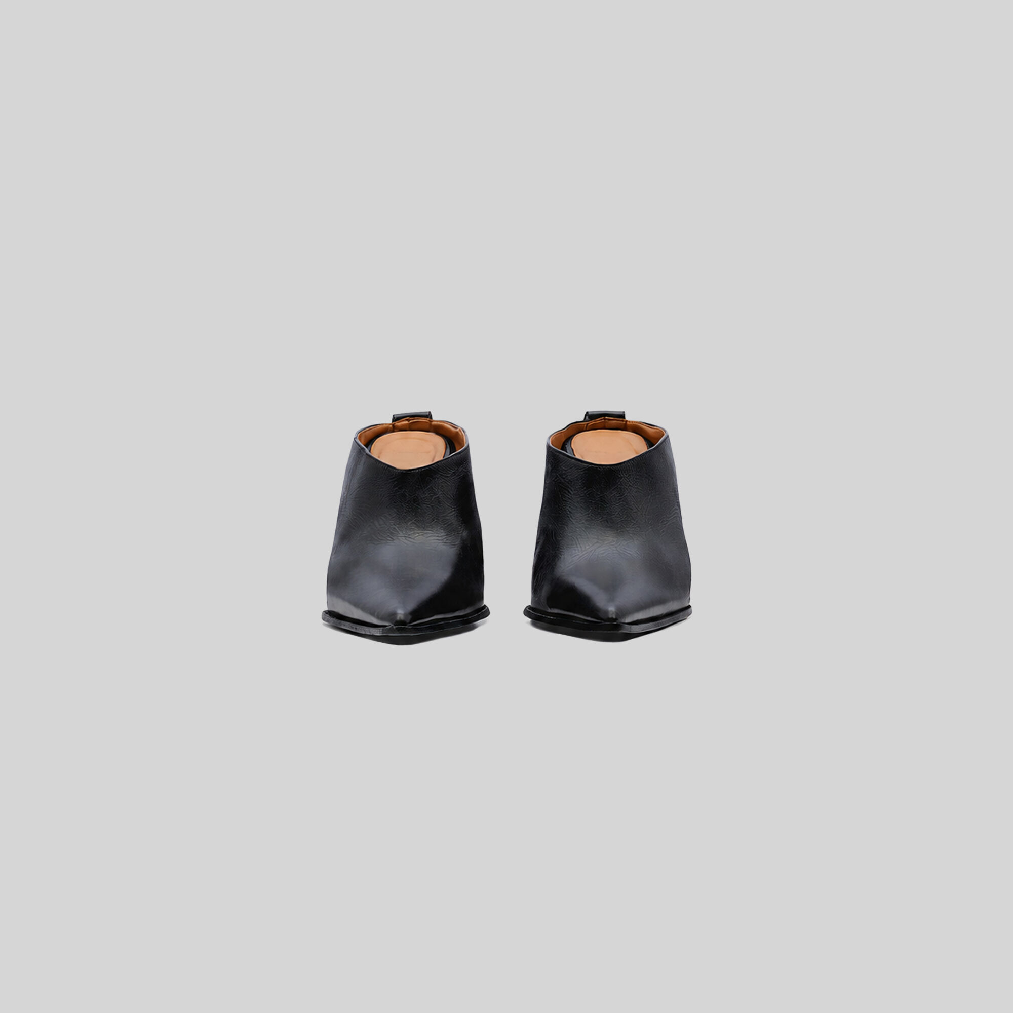 FAUVE women black leather pointed-toe mules | IRO