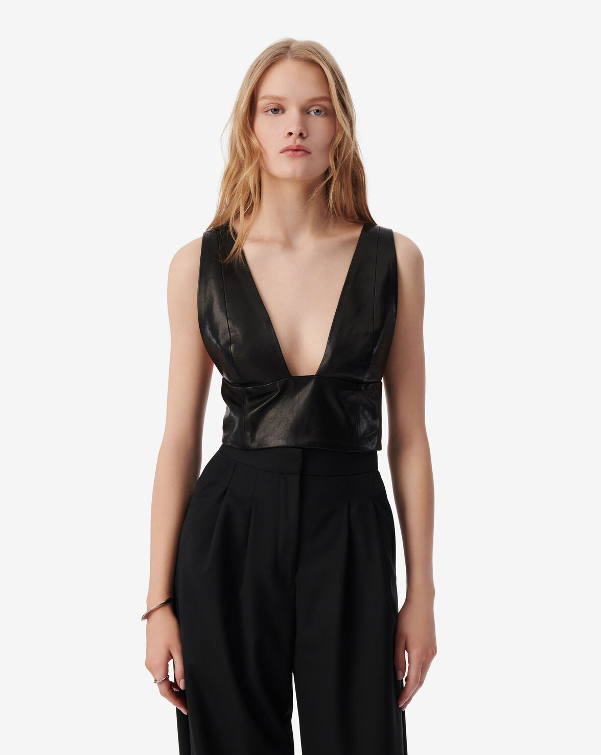 AMAIA image number null