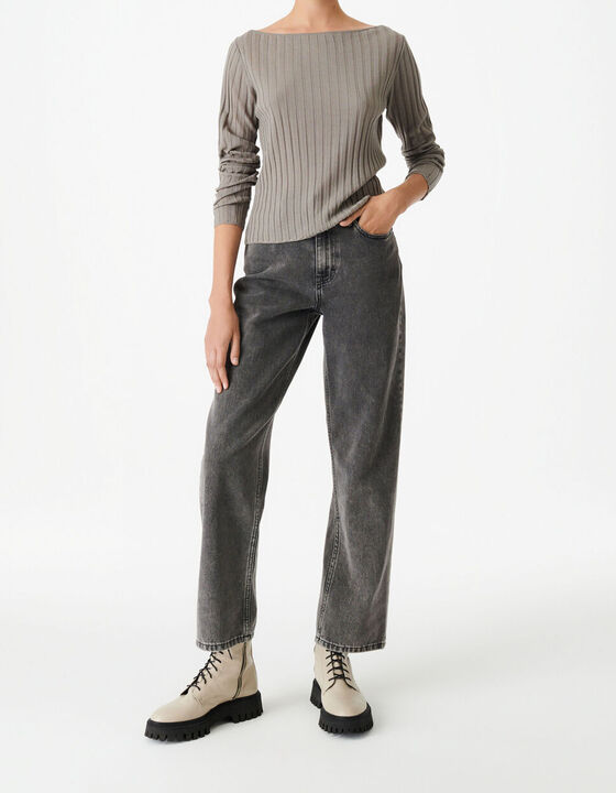 RIBBED BOAT NECK SWEATER