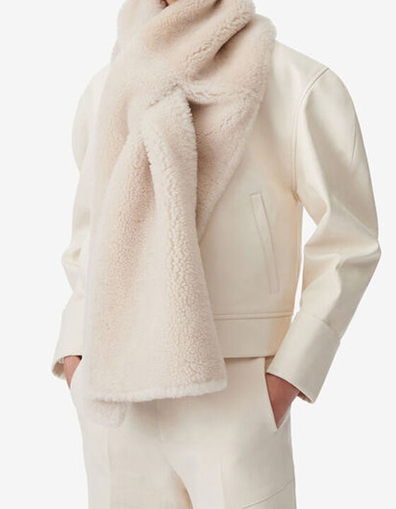 SHEEPSKIN SCARF