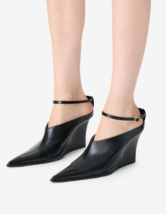 POINTED-TOE HEELED MULES