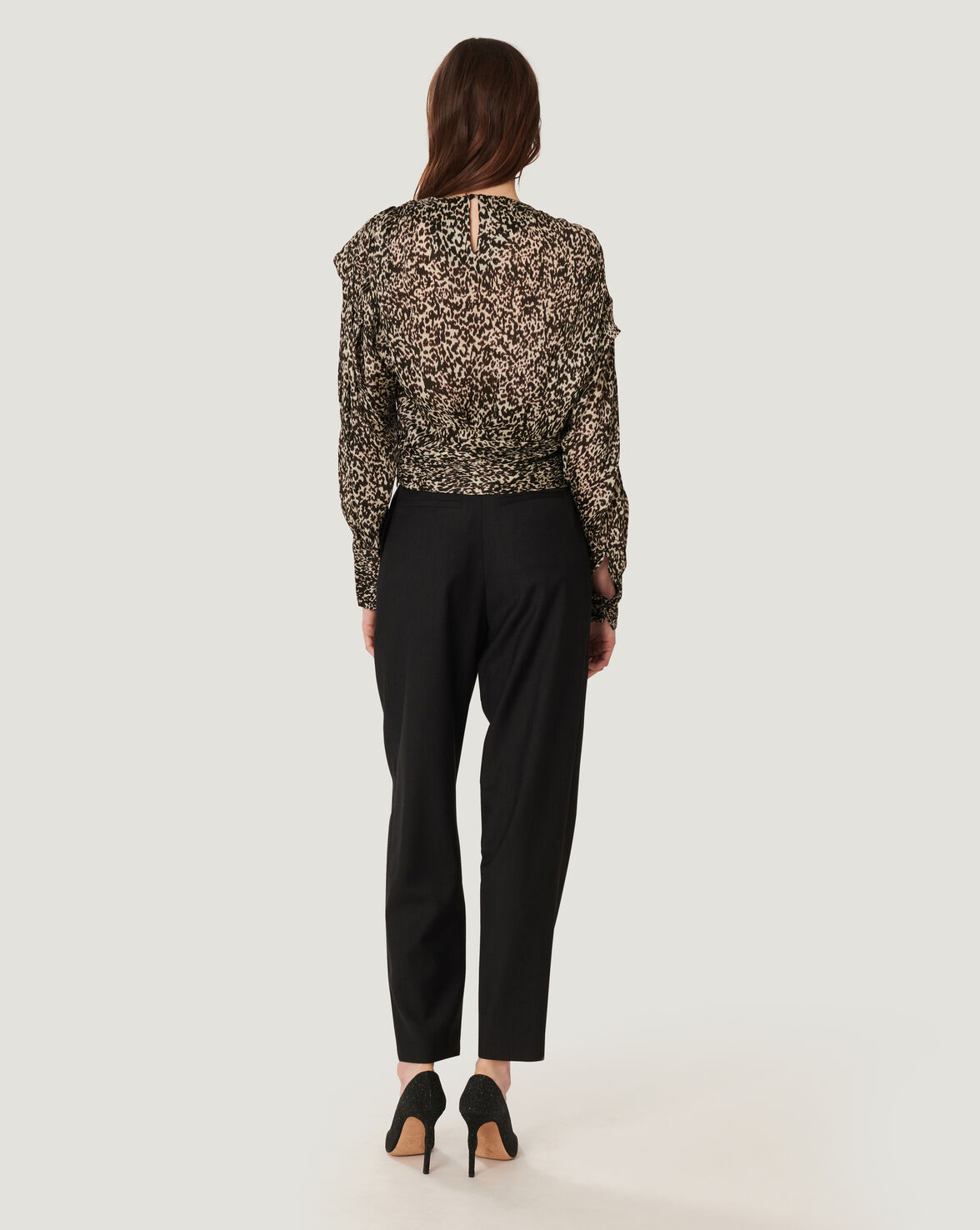 RUSKO STRONG SHOULDER LEOPARD TOP image number null