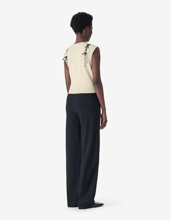 SLEEVELESS LACE-UP TOP