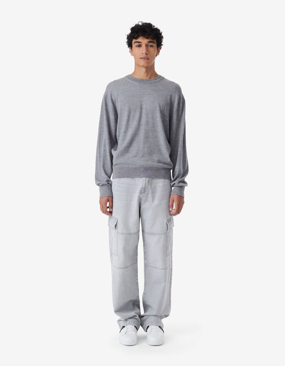 ROUND-NECK SWEATER