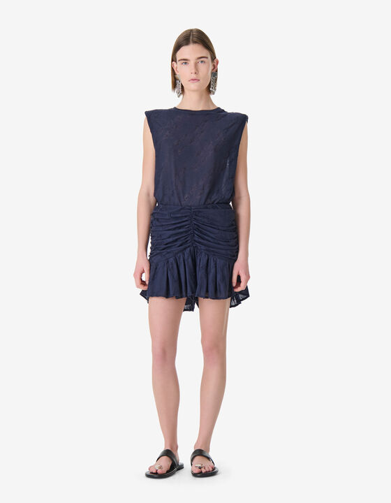 TEXTURED SLEEVELESS T-SHIRT