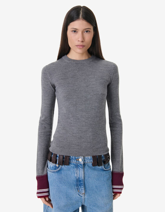 LONG-SLEEVED WOOL SWEATER