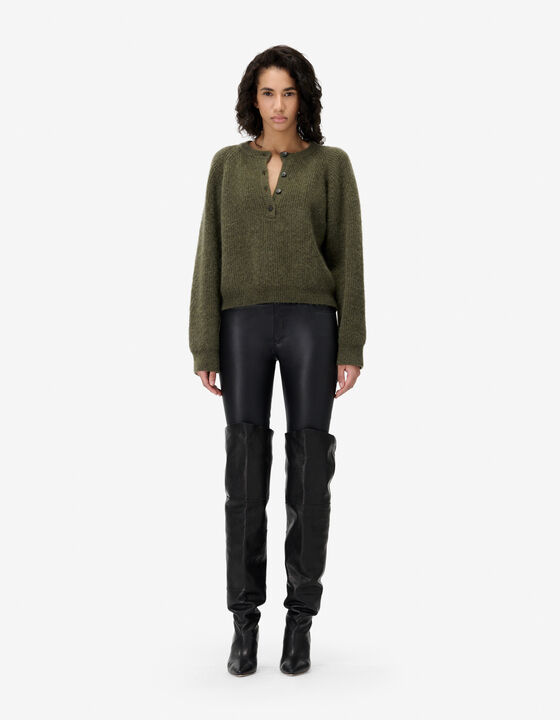 ROUND NECK SWEATER